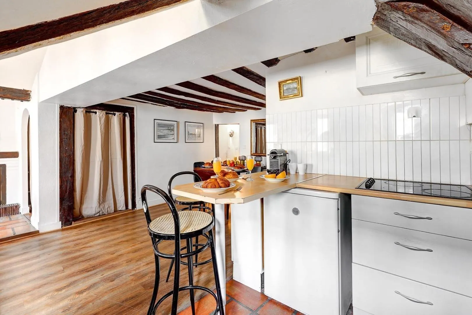 Bnbnook - Stylish 2Br - Ile St-Louis - Notre-Dame Paris