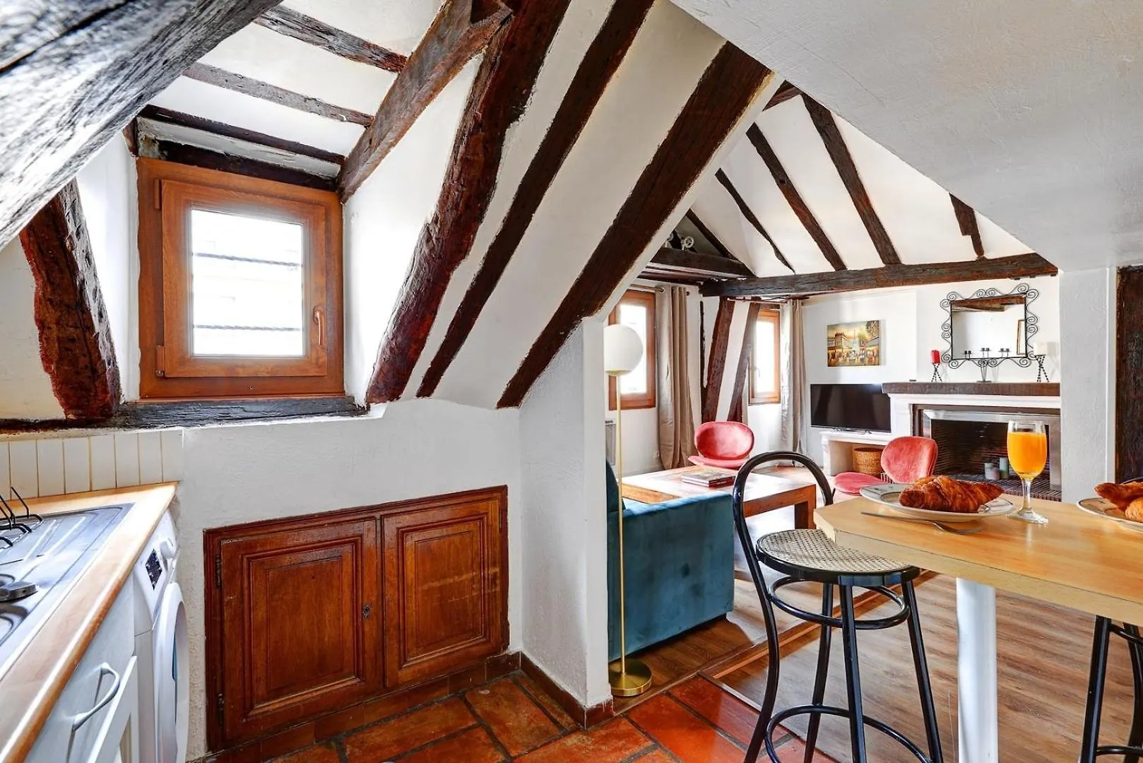 Bnbnook - Stylish 2Br - Ile St-Louis - Notre-Dame Paris Apartment